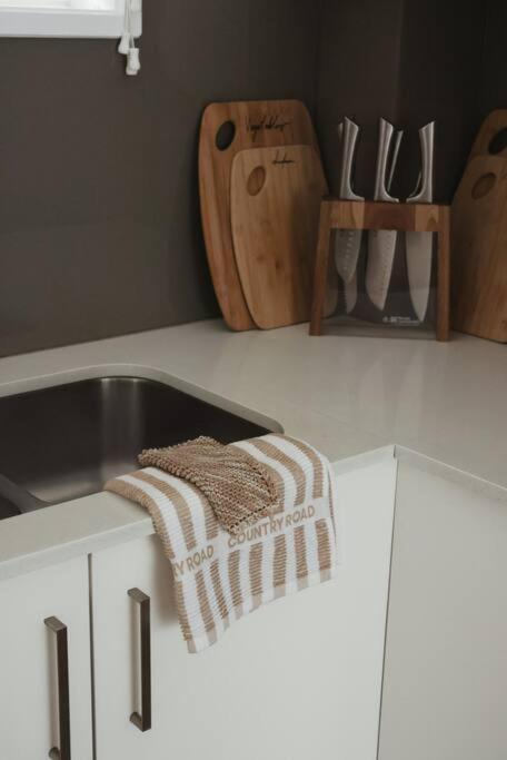 Apartment Silver Linings - Hosted By Burleigh Letting